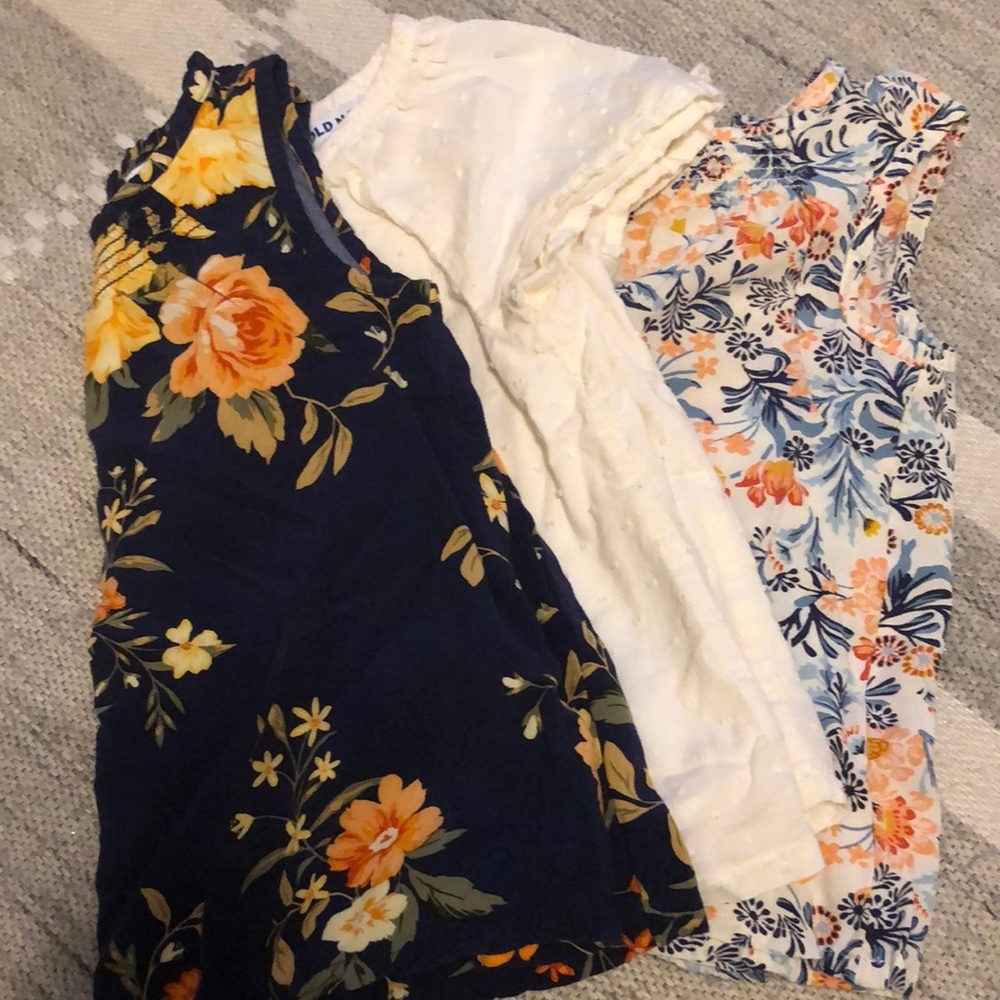 Old Navy 4t shirts